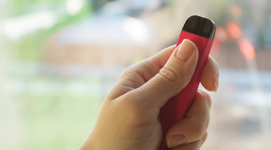 Prepare for the Ban: VAPLAY Refillable and Rechargeable Vapes Take the Lead in 2025